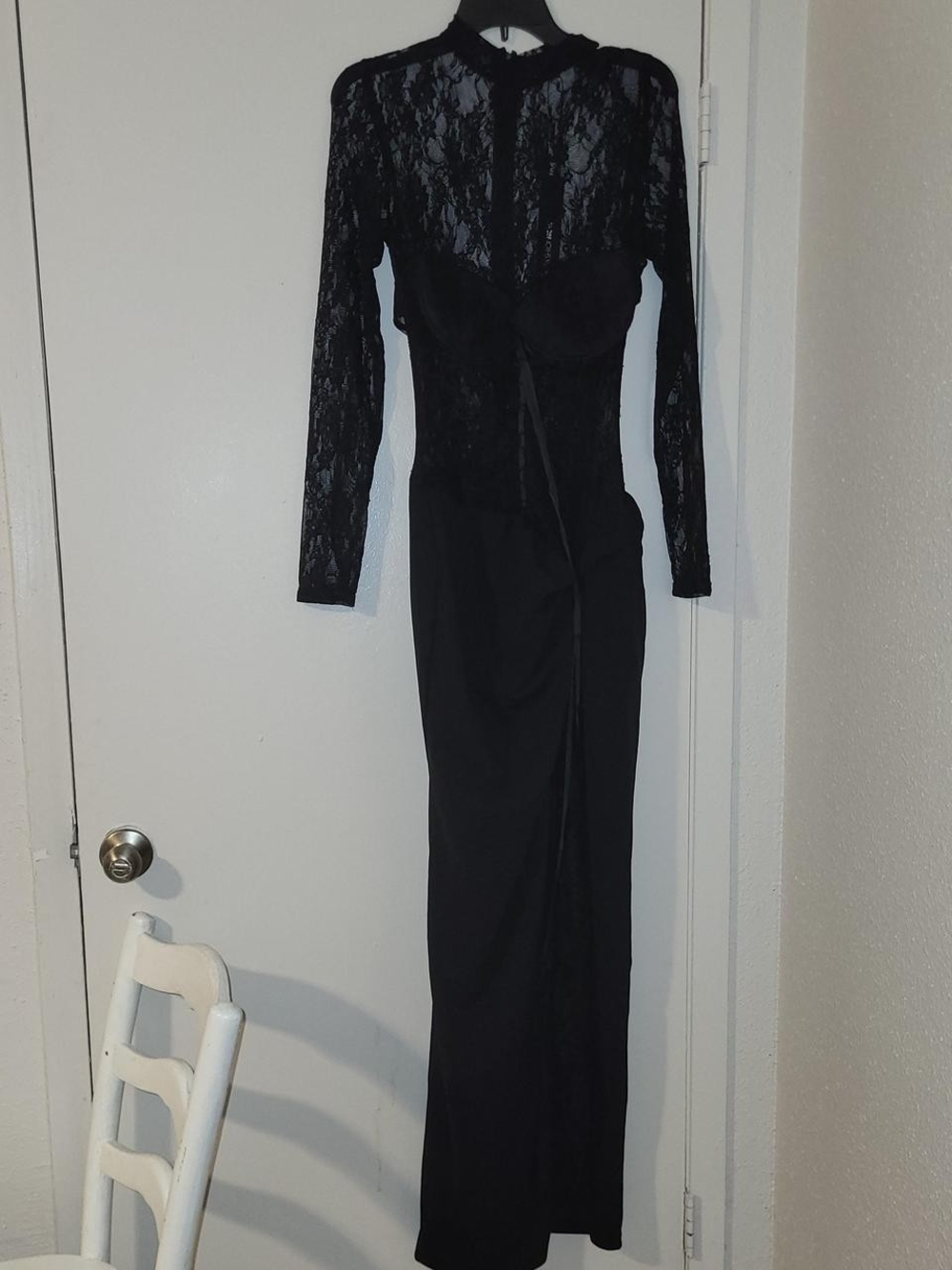 Fashion Nova Black Lace Long-Sleeve Evening Gown